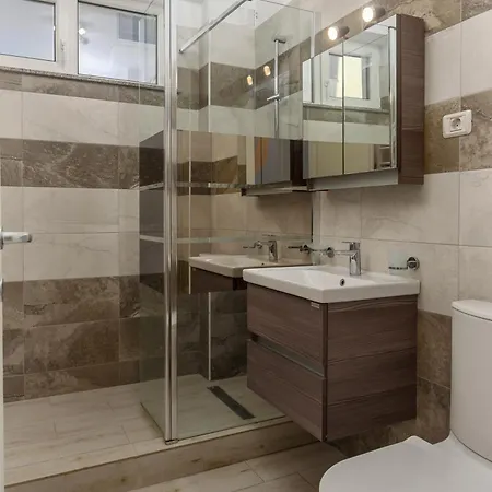 Astoria Marsail Apartment *